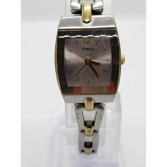 Timex women's watch. Square silver face. SR521SW CELL, M3